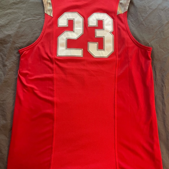 NIKE OHIO STATE BASKETBALL JERSEY #23. Excellent condition! - Picture 10 of 11